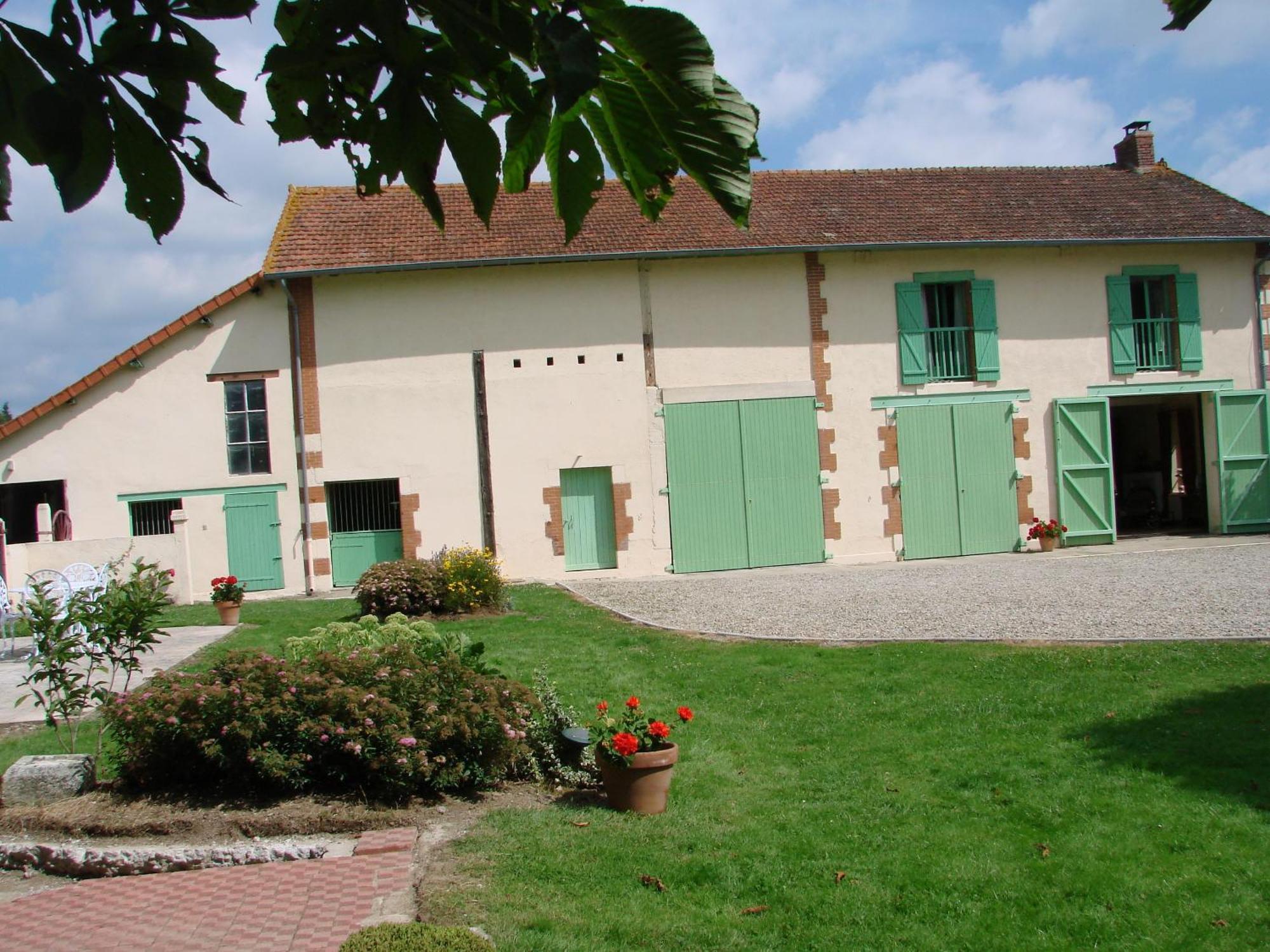 Les Malvaux Panzió Huriel Kültér fotó